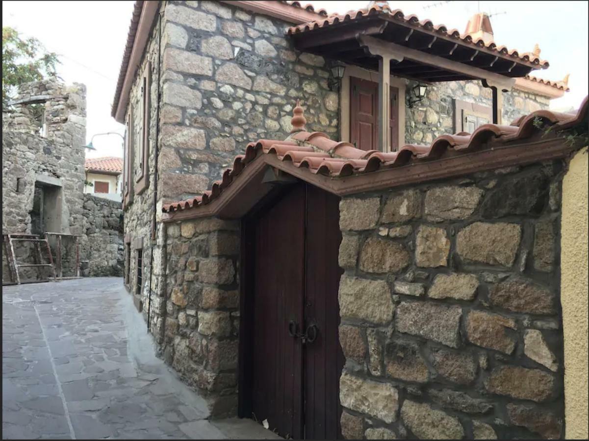 Wood And Stone In The Path Of Lava Villa Antissa Exteriör bild